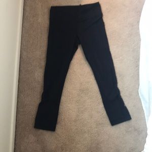 Like new navy blue lululemon cropped pants